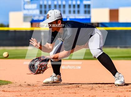 Thumbnail 3 in Gilbert @ Mesquite photogallery.