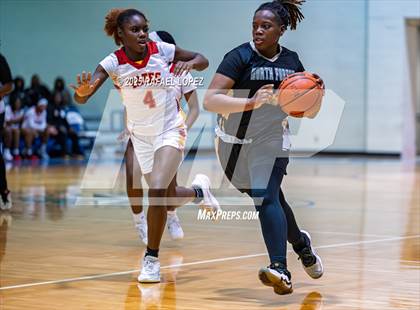 Thumbnail 2 in North Forest @ Yates photogallery.