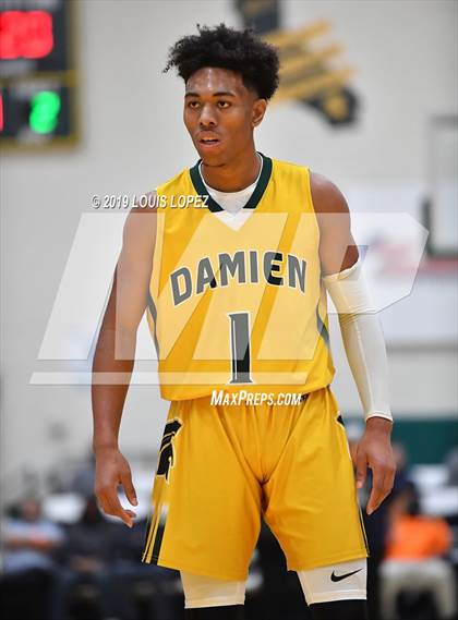 Thumbnail 3 in Rancho Christian vs. Damien (The Classic at Damien) photogallery.