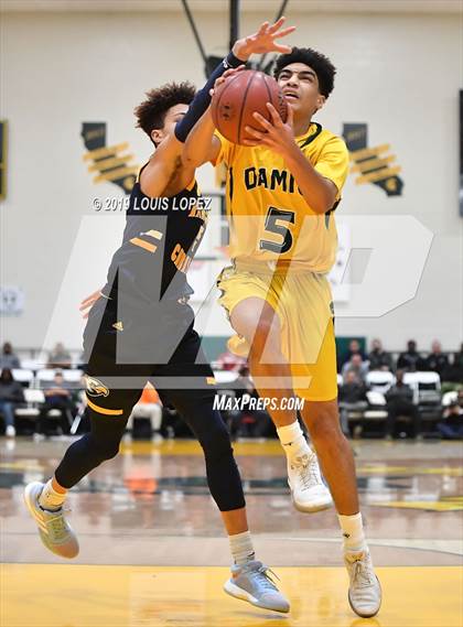 Thumbnail 1 in Rancho Christian vs. Damien (The Classic at Damien) photogallery.