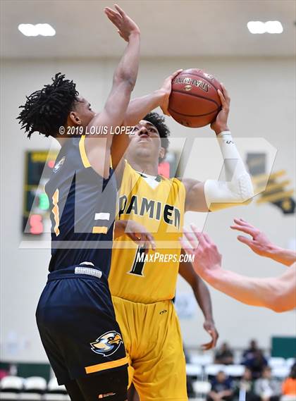 Thumbnail 1 in Rancho Christian vs. Damien (The Classic at Damien) photogallery.
