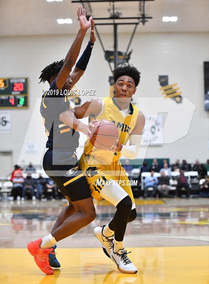 Thumbnail 3 in Rancho Christian vs. Damien (The Classic at Damien) photogallery.