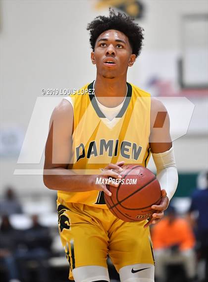 Thumbnail 3 in Rancho Christian vs. Damien (The Classic at Damien) photogallery.