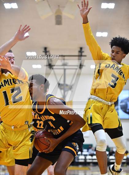 Thumbnail 3 in Rancho Christian vs. Damien (The Classic at Damien) photogallery.