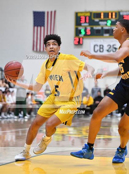 Thumbnail 3 in Rancho Christian vs. Damien (The Classic at Damien) photogallery.