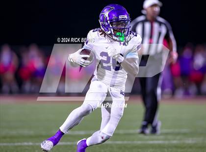 Thumbnail 3 in Magnolia vs Klein Cain photogallery.