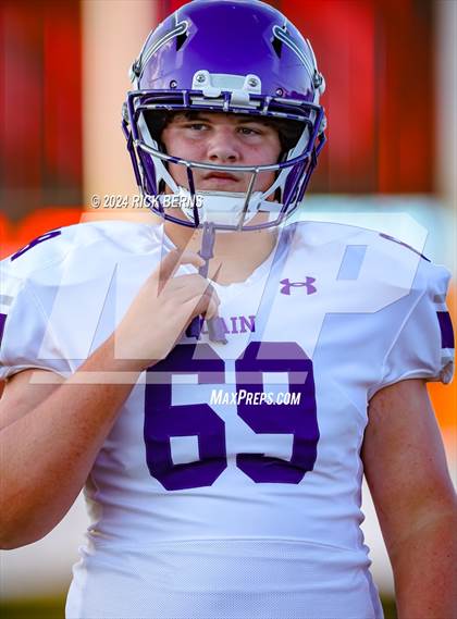 Thumbnail 2 in Magnolia vs Klein Cain photogallery.