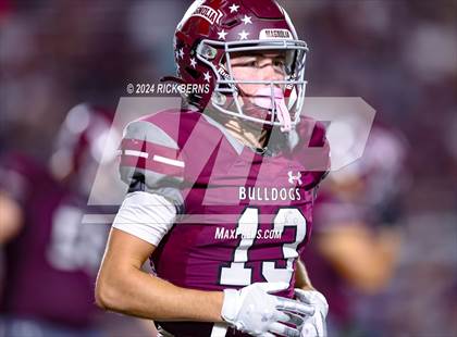 Thumbnail 1 in Magnolia vs Klein Cain photogallery.