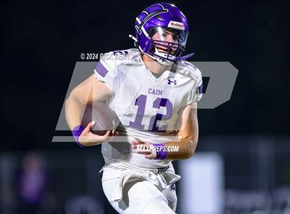 Thumbnail 2 in Magnolia vs Klein Cain photogallery.