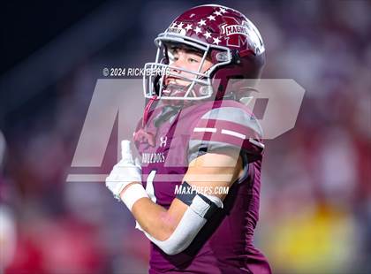 Thumbnail 2 in Magnolia vs Klein Cain photogallery.