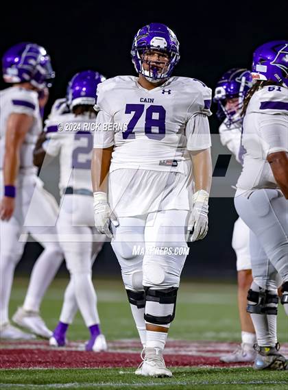Thumbnail 2 in Magnolia vs Klein Cain photogallery.