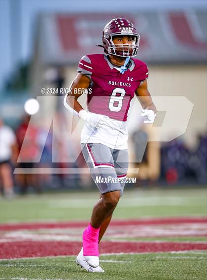 Thumbnail 1 in Magnolia vs Klein Cain photogallery.