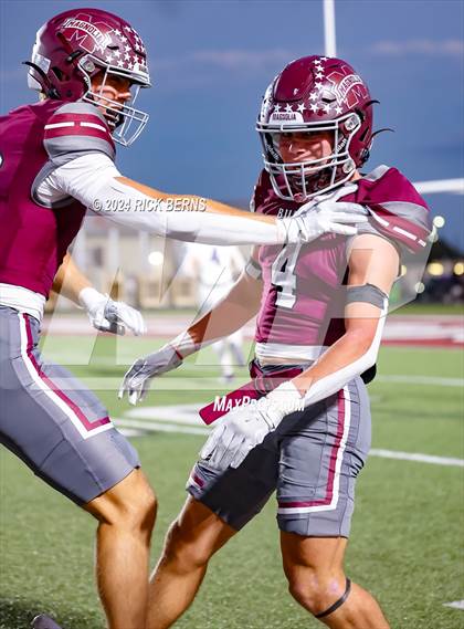Thumbnail 2 in Magnolia vs Klein Cain photogallery.