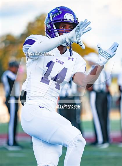 Thumbnail 3 in Magnolia vs Klein Cain photogallery.