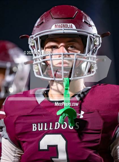 Thumbnail 3 in Magnolia vs Klein Cain photogallery.