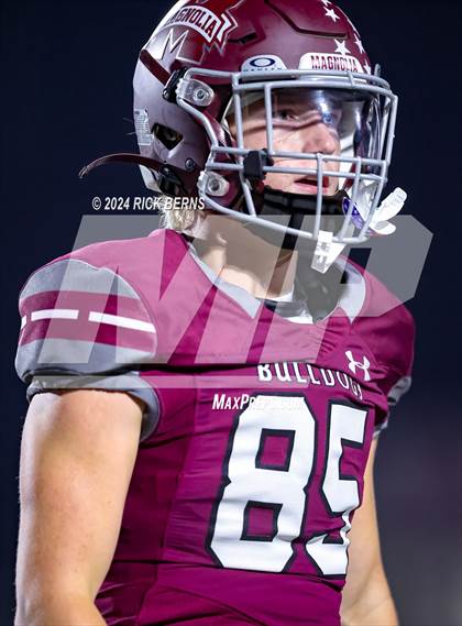 Thumbnail 1 in Magnolia vs Klein Cain photogallery.