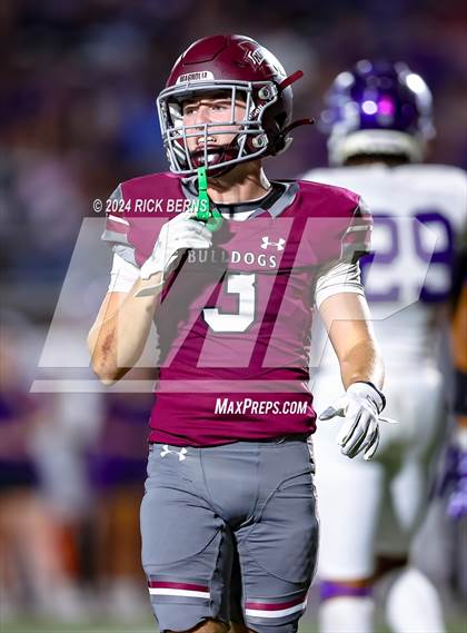Thumbnail 1 in Magnolia vs Klein Cain photogallery.
