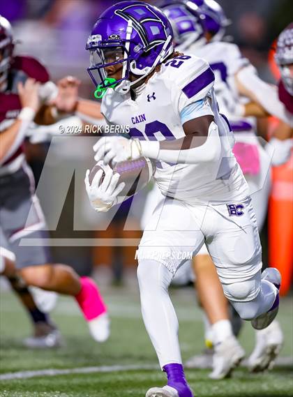 Thumbnail 2 in Magnolia vs Klein Cain photogallery.