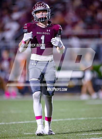 Thumbnail 1 in Magnolia vs Klein Cain photogallery.