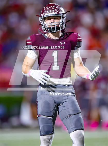 Thumbnail 1 in Magnolia vs Klein Cain photogallery.
