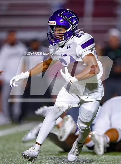 Thumbnail 2 in Magnolia vs Klein Cain photogallery.