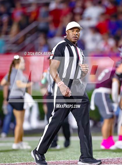 Thumbnail 1 in Magnolia vs Klein Cain photogallery.