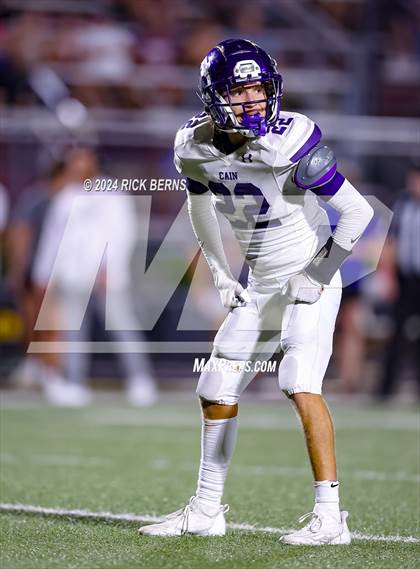 Thumbnail 2 in Magnolia vs Klein Cain photogallery.