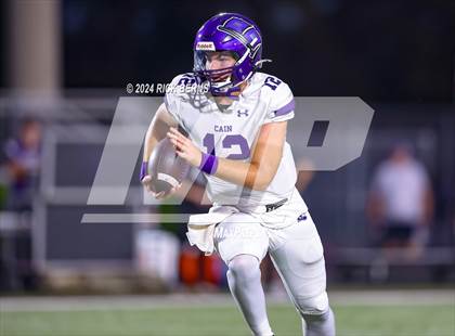 Thumbnail 1 in Magnolia vs Klein Cain photogallery.