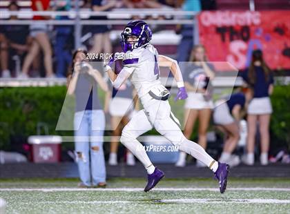 Thumbnail 3 in Magnolia vs Klein Cain photogallery.