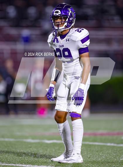 Thumbnail 1 in Magnolia vs Klein Cain photogallery.