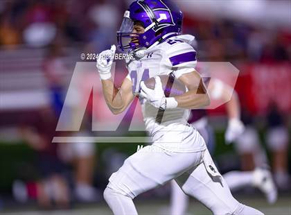 Thumbnail 3 in Magnolia vs Klein Cain photogallery.