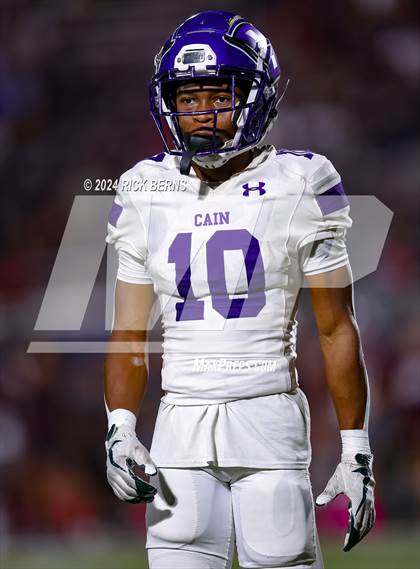 Thumbnail 3 in Magnolia vs Klein Cain photogallery.