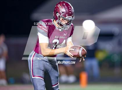 Thumbnail 1 in Magnolia vs Klein Cain photogallery.
