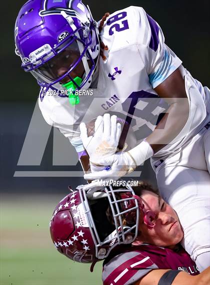 Thumbnail 3 in Magnolia vs Klein Cain photogallery.