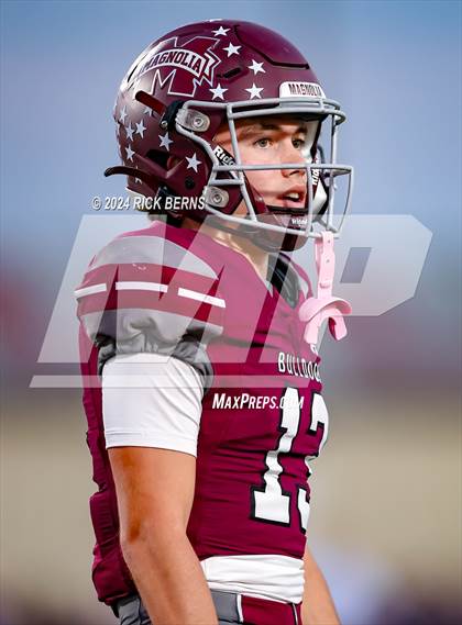 Thumbnail 3 in Magnolia vs Klein Cain photogallery.