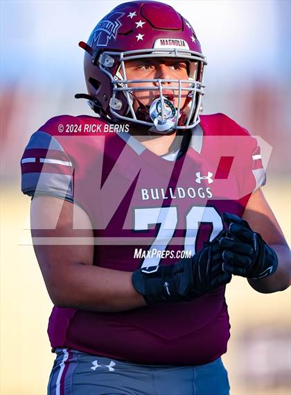 Thumbnail 3 in Magnolia vs Klein Cain photogallery.
