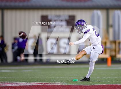 Thumbnail 1 in Magnolia vs Klein Cain photogallery.