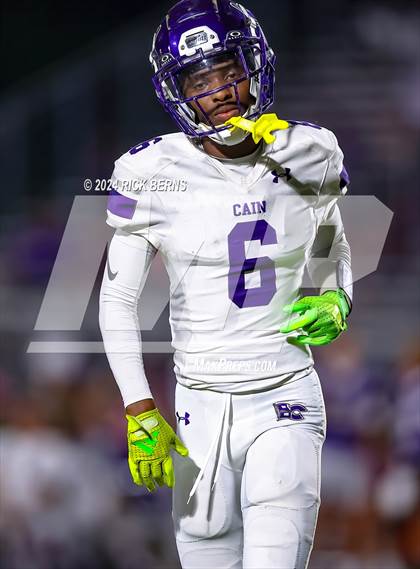 Thumbnail 1 in Magnolia vs Klein Cain photogallery.