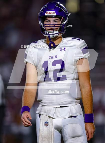 Thumbnail 2 in Magnolia vs Klein Cain photogallery.
