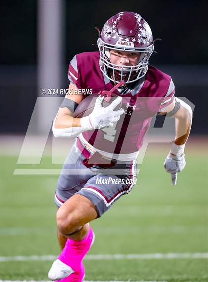 Thumbnail 3 in Magnolia vs Klein Cain photogallery.