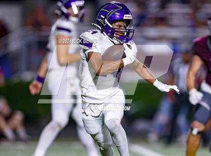 Thumbnail 2 in Magnolia vs Klein Cain photogallery.