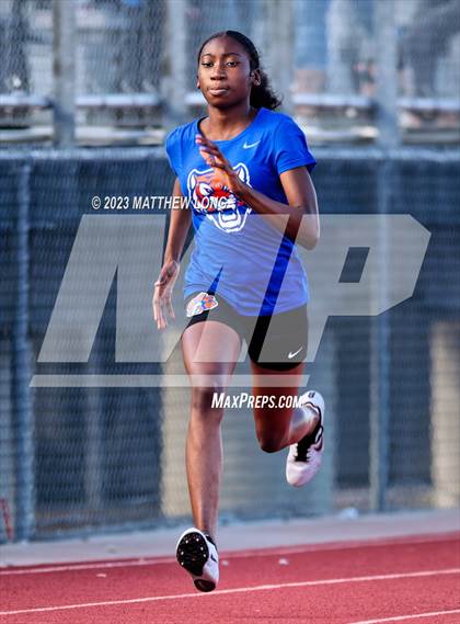 Thumbnail 3 in Husky Hilltop Classic photogallery.