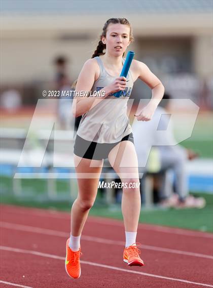 Thumbnail 2 in Husky Hilltop Classic photogallery.