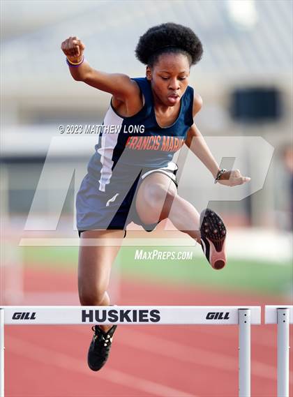 Thumbnail 3 in Husky Hilltop Classic photogallery.