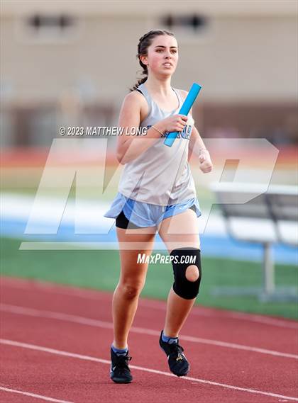 Thumbnail 3 in Husky Hilltop Classic photogallery.