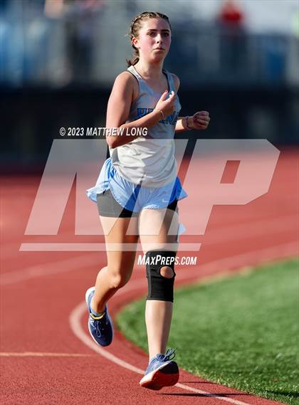 Thumbnail 2 in Husky Hilltop Classic photogallery.