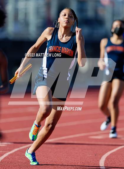 Thumbnail 1 in Husky Hilltop Classic photogallery.