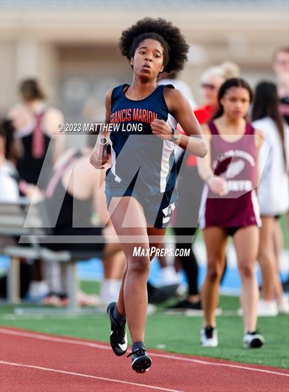 Thumbnail 2 in Husky Hilltop Classic photogallery.