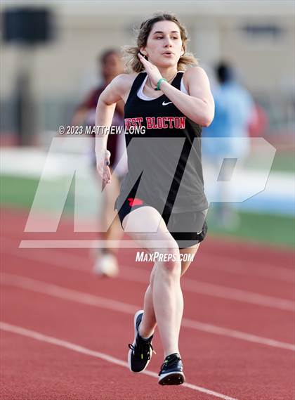 Thumbnail 3 in Husky Hilltop Classic photogallery.