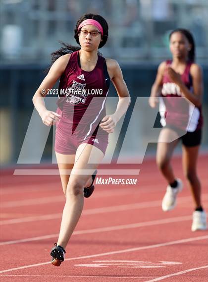 Thumbnail 2 in Husky Hilltop Classic photogallery.